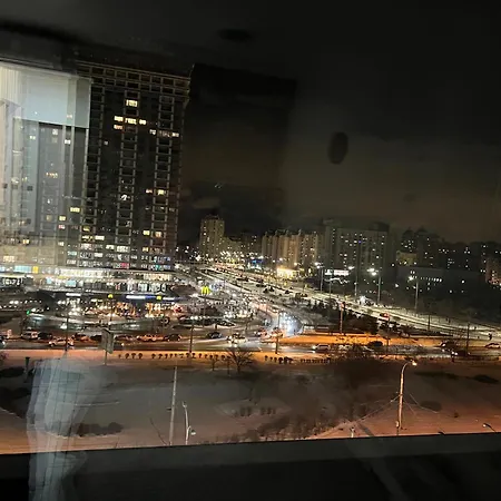 Smart Plaza Obolon' Апартаменти *